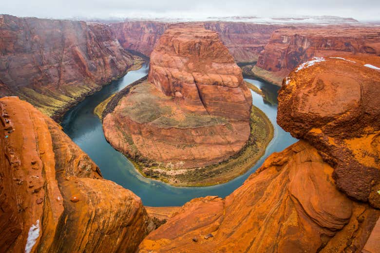 Admiring the famous Horseshoe Bend